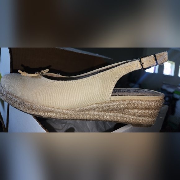 LIFESTRIDE KEEPSAKE WOMENS CANVAS WEDGES ESPADRILLE HEELS (Butter) - Picture 6 of 8